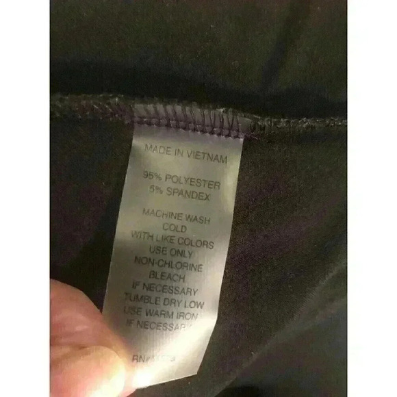 Chaus New York Small Black Peplum Sleeveless Blouse Zipper Shoulder Detail - Picture 5 of 5